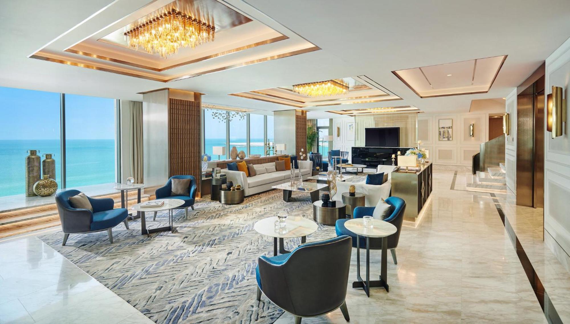 Mandarin Oriental Jumeira, דובאי מראה חיצוני תמונה The Club Lounge at the Westin Dubai